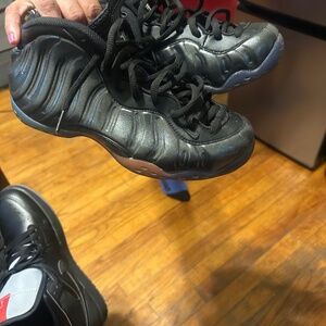 Nike foam